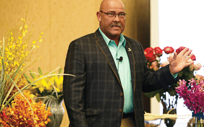 Raska Helps Florists Wow Brides at SAF’s One-Day Profit Blast in Austin