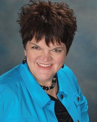 Sandy Schroeck, AIFD, PFCI Trend on Design Eden Prairie, Minnesota