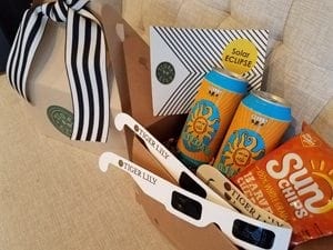 Florists Take Part in Eclipse Mania