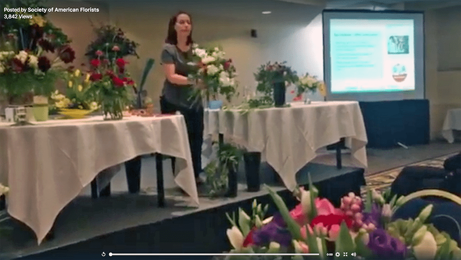 Laura Daluga, AIFD, puts together a spectacular bouquet at SAF’s 1-Day Profit Blast