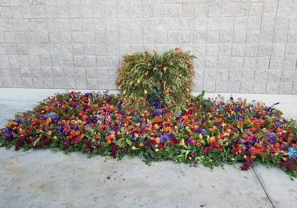 Florists Create Memorial for Las Vegas Shooting Victims