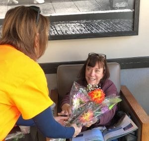 J. Miller Flowers and Gifts in Oakland, California, worked with 16 growers at the San Francisco Flower Market to hand out 400 bouquets.